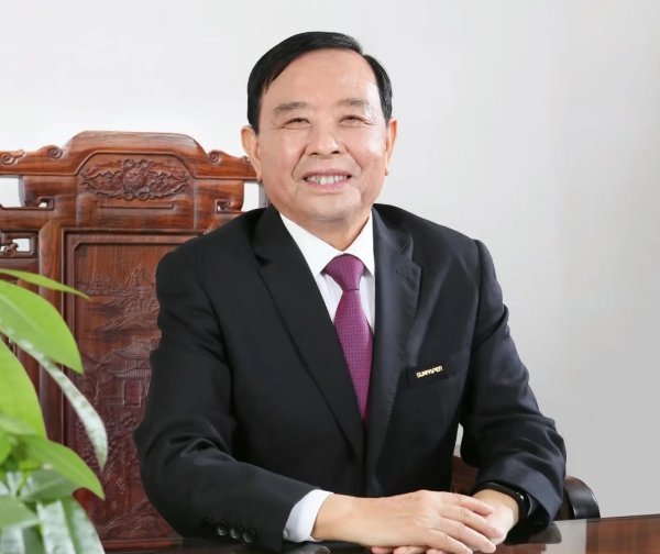 Fastmarkets授予太阳纸业创始人李洪信先生国际终身成就奖